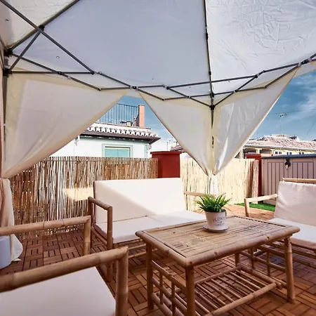 Lindo Estudio Con Terraza San Matias Granada Exterior photo